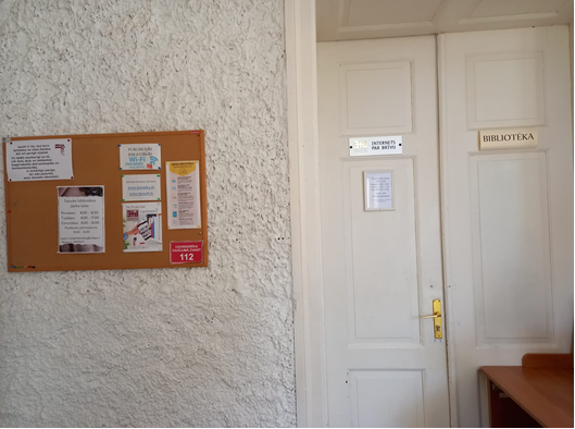 Ivandes pagasta bibliotēkas ieejas zona un darba laiks